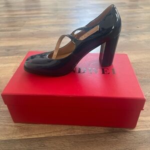 Chic Black Patent Leather Heels